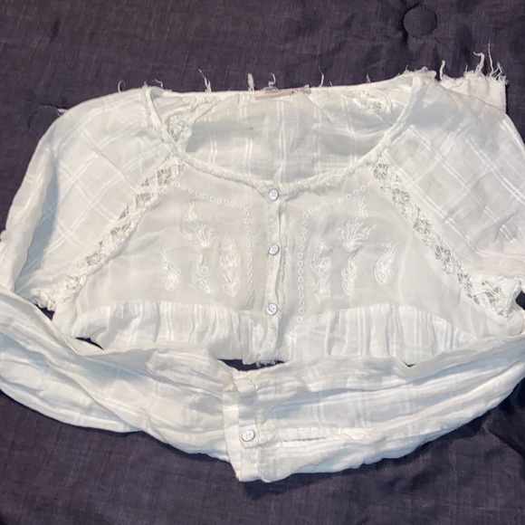 Silver sheer cream colored blouse size S/P - Picture 5 of 15
